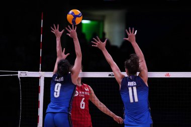 ANKARA, TURKIYE - 14 Temmuz 2022: Bosetti Caterina Chiara ve Danesi Anna, Ankara Arena 'da oynanan İtalya-Çin VNL çeyrek final maçında