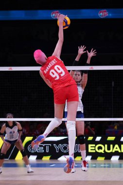 ANKARA, TURKIYE - 14 Temmuz 2022: Ankara Arena 'da oynanan Türkiye-Tayland VNL çeyrek final maçında Karakurt Ebrar