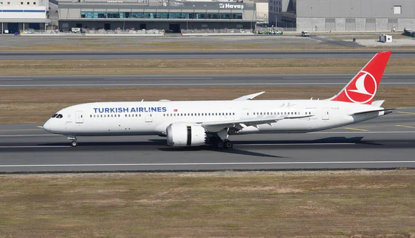Istanbul Turkiye August 2022 Turkish Airlines Boeing 787 65801 Landing — Stock Photo, Image