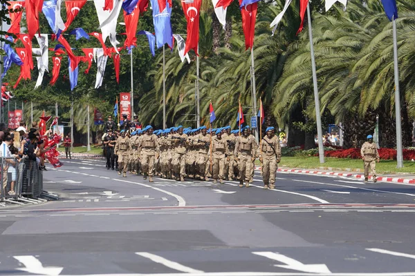 Istanbul Turkiye Sierpnia 2022 Marsz Żołnierzy 100 Rocznicę Sierpnia Turecka — Zdjęcie stockowe