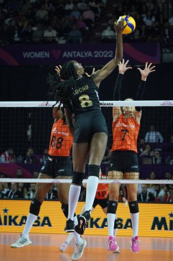 ANTALYA, TURKIYE - 17 Aralık 2022: Paola Egonu, Antalya Spor Salonu 'nda oynanan Beşli Voleybol Kadınlar Dünya Voleybol Şampiyonası' na karşı Vakıfbank - Eczacibasi Dynavit vs.