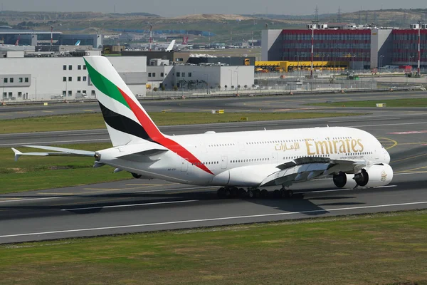 Istanbul Turkiye October 2022 Emirates Airbus A380 842 258 — 스톡 사진