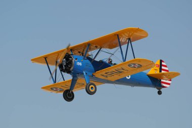 ESKISEHIR, TURKIYE - 18 Eylül 2022: M.S.O Hava ve Uzay Müzesi Boeing Stearman Model 75 Sivrihisar SHG Hava Gösterisi
