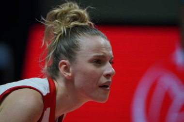 ISTANBUL, TURKIYE - 22 Mart 2023: Türk Hava Yollari 'de Kayacan Sonsirma otobüsü Burhan Felek Spor Salonu' nda Savino Del Bene Scandicci CEV Voleybol Kupası karşılaşmasına karşı