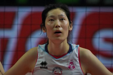 ISTANBUL, TURKIYE - 22 Mart 2023: Türk Hava Yollari 'de Ting Zhu, Burhan Felek Spor Salonu' nda Savino Del Bene Scandicci CEV Voleybol Kupası karşılaşması