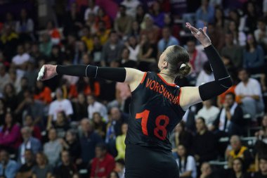 ANTALYA, TURKIYE - 18 Aralık 2022: Irina Voronkova, Gerdau Minas vs Eczacibasi Dynavit 5VB Dünya Voleybol Şampiyonası 'nda Antalya Spor Salonu' nda görev yapıyor.