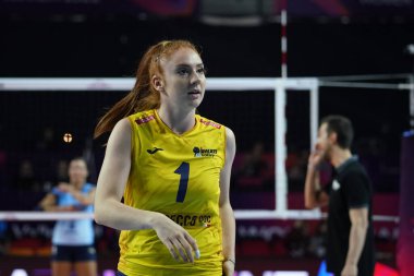 ANTALYA, TURKIYE - 17 Aralık 2022: Antalya Spor Salonu 'nda Roberta Carraro Imoco Volley Conegliano, Gerdau Minas FiVB Voleybol Kadınlar Dünya Kulüpler Şampiyonası karşılaşmasına karşı