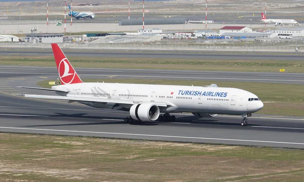 Istanbul Turkiye Σεπτεμβριου 2022 Τουρκικές Αερογραμμές Boeing 777 3F2Er 44126 — Φωτογραφία Αρχείου