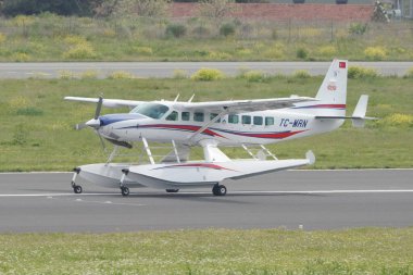 ISTANBUL, TURKIYE - 29 Nisan 2023: İstanbul Atatürk Havalimanı 'ndan kalkan Air Cessna 208B Grand Caravan EX (208B5175)