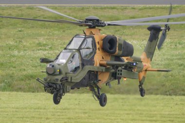 İSTANBUL, TURKIYE - 29 Nisan 2023: Türk Ordusu TAI-129A ATAK İstanbul Teknofest sırasında İstanbul Atatürk Havalimanı 'nda sergilendi
