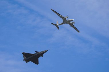 İSTANBUL, TURKIYE - 30 Nisan 2023: Baykar Bayraktar Kizilelma ve Akinci İstanbul Teknofest sırasında İstanbul Atatürk Havalimanı 'nda sergileniyor