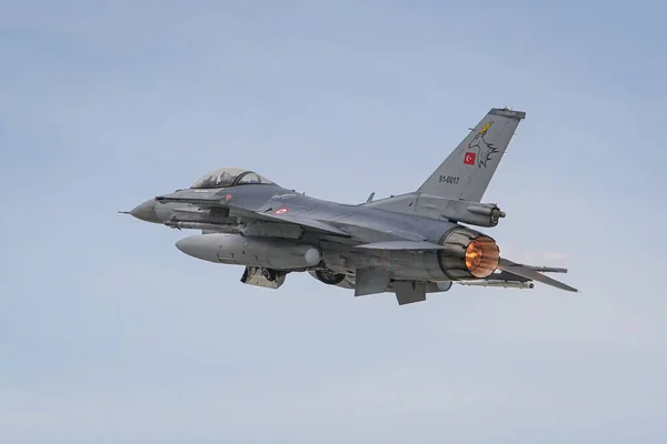 stock image KONYA, TURKIYE - MAY 09, 2023: Turkish Air Force General Dynamics F-16C Fighting Falcon (4R-097) take-off from Konya Airport during Anatolian Eagle Air Force Exercise