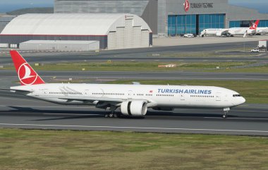 ISTANBUL, TURKIYE - OCTOBER 01, 2022: Turkish Airlines Boeing 777-3F2ER (44116) landing to Istanbul International Airport