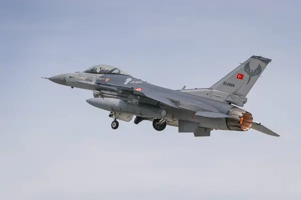 stock image KONYA, TURKIYE - MAY 09, 2023: Turkish Air Force Lockheed Martin F-16C Fighting Falcon (HC-08) take-off from Konya Airport during Anatolian Eagle Air Force Exercise