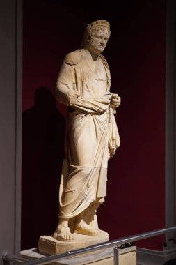 Antalya Arkeoloji Müzesi 'ndeki heykel, Antalya Şehri, Türkiye