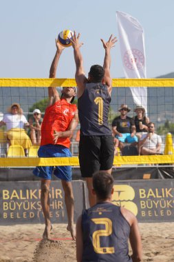Balikir, TÜRKİYE - 25 Haziran 2023: Pro Beach Tour Oren Leg 'de tanımlanamayan atlet