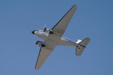 ESKISEHIR, TURKIYE - 16 Eylül 2023: M.S.O Air and Space Museum Douglas DC-3A (2204) Sivrihisar SHG Airshow 'da sergilendi