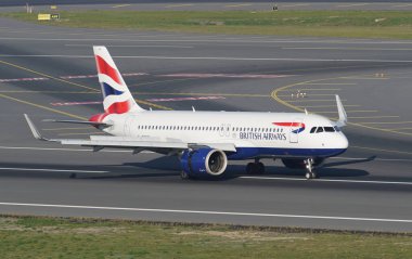 ISTANBUL, TURKIYE - NOVEMBER 05, 2022: British Airways Airbus A320-251N (10144) İstanbul Uluslararası Havaalanına indi