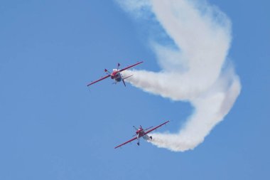 ISTANBUL, TURKIYE - Mayıs 01, 2023: Fas Marche Verte - İstanbul Teknofest sırasında İstanbul Atatürk Havalimanı 'nda Yeşil Mart akrobatik gösteri ekibi