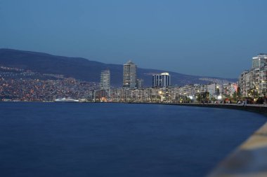 İzmir, TÜRKİYE - 21 Ekim 2023: Türkiye 'nin İzmir Alsancak İlçesi