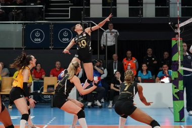 ISTANBUL, TURKIYE - 20 Şubat 2024: Gabriela Guimaraes Vakıfbank - Imoco Volley Conegliano CEV Şampiyonlar Ligi Volesi Vakfbank Spor Salonu 'nda oynanan karşılaşmada