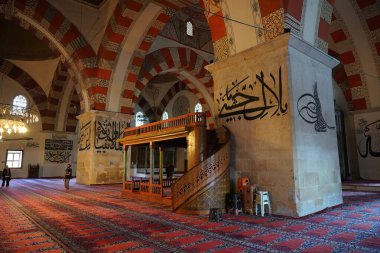 EDIRNE, TURKIYE - Nisan 07, 2024: Eski Cami, Eski Cami, Edirne City. Cami 1414 yılında inşa edildi.