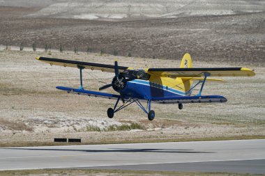 ESKISEHIR, TURKIYE - 16 Eylül 2023: M.S.O Hava ve Uzay Müzesi Antonov An-2T (17805) Sivrihisar SHG Hava Gösterisi 'nde sergilendi