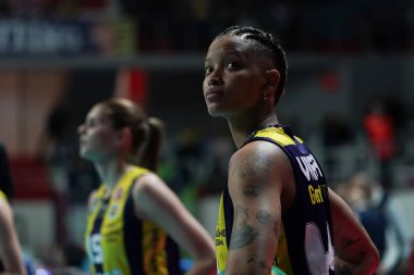 ISTANBUL, TURKIYE - 28 Şubat 2024: Melissa Vargas, Burhan Felek Spor Salonu 'nda oynanan Fenerbahçe Opet, Allianz MTV Stuttgart CEV Şampiyonlar Ligi Volesi karşılaşmasından önce ısınıyor