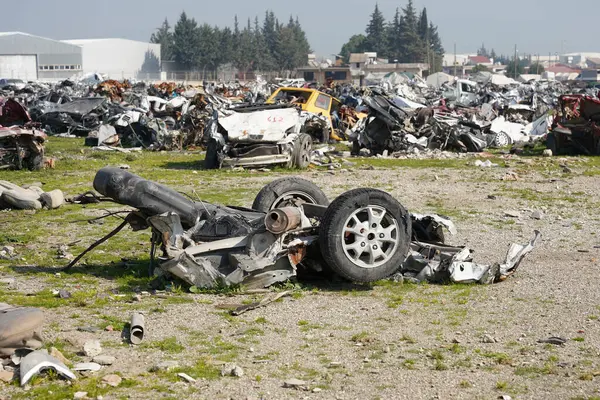 stock image HATAY, TURKIYE - FEBRUARY 26, 2024: Crushed Vehicles during 6 February 2023 Hatay Earthquakes