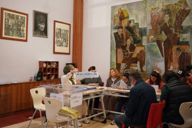 İSTANBUL, TÜRKİYE - 31 Mart 2024: Türkiye 'de İstanbul Belediye Başkanlığı Seçimlerinin Sayımı