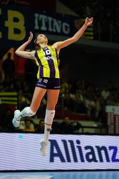 stock image ISTANBUL, TURKIYE - MARCH 19, 2024: Arina Fedorovtseva serves during Fenerbahce Opet vs Vero Volley Milano CEV Champions League Volley match in Burhan Felek Sport Hall