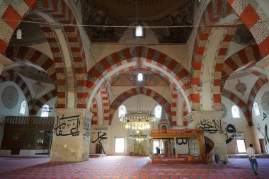 EDIRNE, TURKIYE - Nisan 07, 2024: Eski Cami, Eski Cami, Edirne City. Cami 1414 yılında inşa edildi.