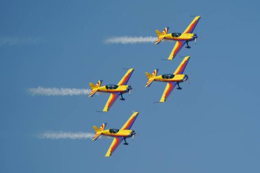 ESKISEHIR, TURKIYE - 16 Eylül 2023: Romen Şahin Aerobik Takımı Sivrihisar SHG Hava Gösterisinde sergilendi