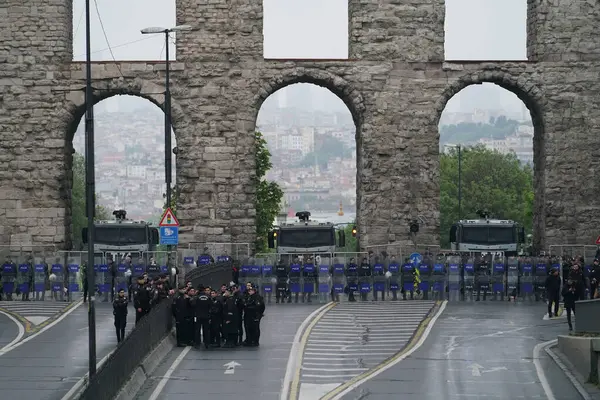 stock image ISTANBUL, TURKIYE - MAY 01, 2024: Police forces in Sarachane during International Workers Day