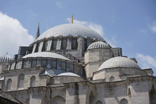 İstanbul 'da Eminonu Yeni Camii, Türkiye