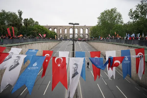 stock image ISTANBUL, TURKIYE - MAY 01, 2024: Protesters want to march to Taksim during International Workers Day