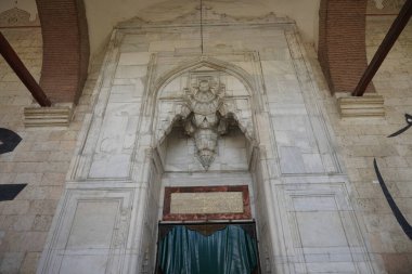 EDIRNE, TURKIYE - Nisan 07, 2024: Eski Cami, Eski Cami, Edirne City. Cami 1414 yılında inşa edildi.