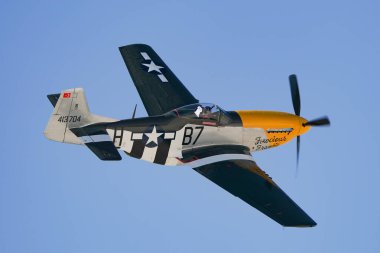 ESKISEHIR, TURKIYE - SEPTEMBER 16, 2023: M.S.O Hava ve Uzay Müzesi Kuzey Amerika P-51D Mustang (122-39608) Sivrihisar SHG Airshow 'da sergilendi