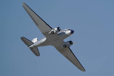 ESKISEHIR, TURKIYE - 16 Eylül 2023: M.S.O Air and Space Museum Douglas DC-3A (2204) Sivrihisar SHG Airshow 'da sergilendi