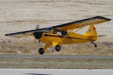 ESKISEHIR, TURKIYE - 16 Eylül 2023: M.S.O Air and Space Museum Aviat A-1B Husky (2431) Sivrihisar SHG Airshow 'da sergilendi