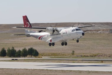 ESKISEHIR, TURKIYE - 17 Eylül 2023: Türk Hava Kuvvetleri CASA CN-235M-100 (C-117) Sivrihisar SHG Hava Gösterisi