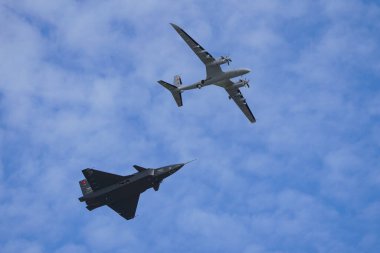 İSTANBUL, TURKIYE - 30 Nisan 2023: Baykar Bayraktar Kizilelma ve Akinci İstanbul Teknofest sırasında İstanbul Atatürk Havalimanı 'nda sergileniyor