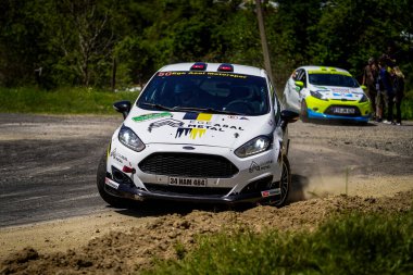 BURSA, TURKIYE - 18 Mayıs 2024: Bursa Rallisi 'nde ralli araba yarışı