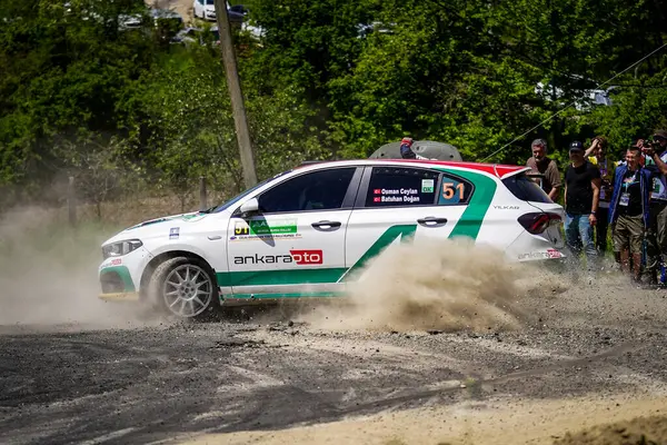 BURSA, TURKIYE - 18 Mayıs 2024: Bursa Rallisi 'nde ralli araba yarışı