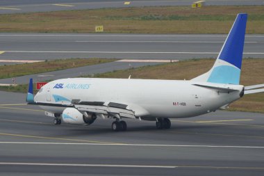 ISTANBUL, TURKIYE - 17 Haziran 2023: ASL Airlines France Boeing 737-8ASBCF (33641) İstanbul Uluslararası Havaalanına indi