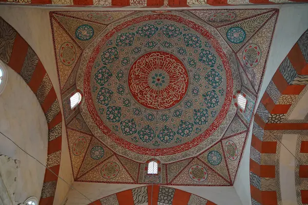 EDIRNE, TURKIYE - Nisan 07, 2024: Eski Cami, Eski Cami, Edirne City. Cami 1414 yılında inşa edildi.