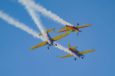 ESKISEHIR, TURKIYE - 16 Eylül 2023: Romen Şahin Aerobik Takımı Sivrihisar SHG Hava Gösterisinde sergilendi