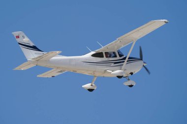 ESKISEHIR, TURKIYE - 17 Eylül 2023: Er Cessna 182T Skylane Sivrihisar SHG Airshow 'da sergilendi