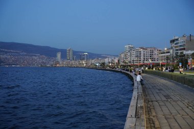 İzmir, TÜRKİYE - 21 Ekim 2023: Türkiye 'nin İzmir Alsancak İlçesi