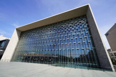 İSTANBUL, TÜRKİYE - 31 Mart 2024: İstanbul, Taksim Meydanı 'ndaki Atatürk Kültür Merkezi